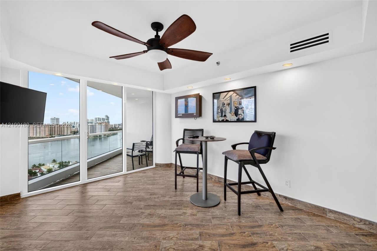 7000 Island Blvd , Unit 2409-2410, Aventura, FL 33160 Photo