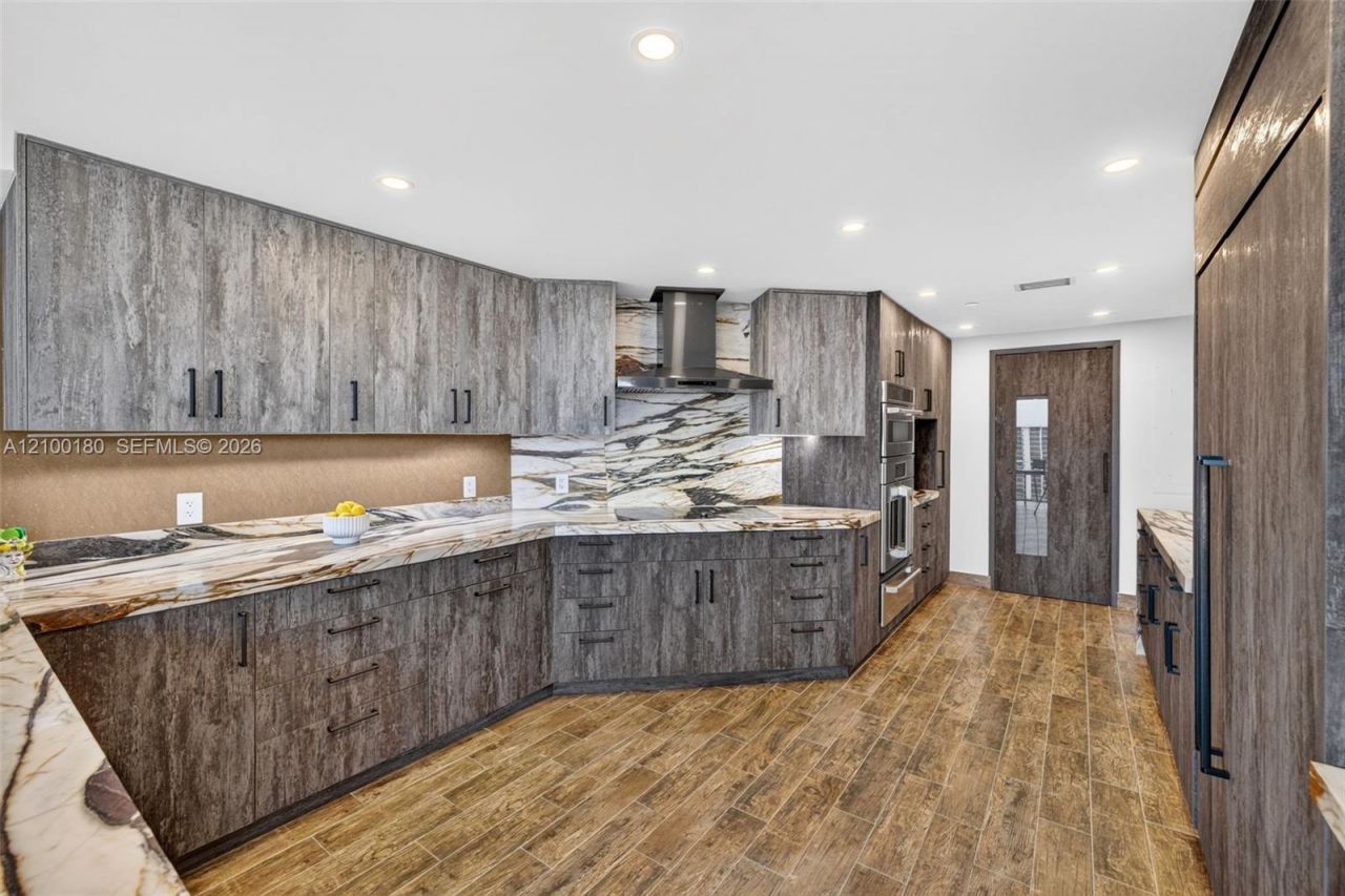 7000 Island Blvd , Unit 2409-2410, Aventura, FL 33160 Photo