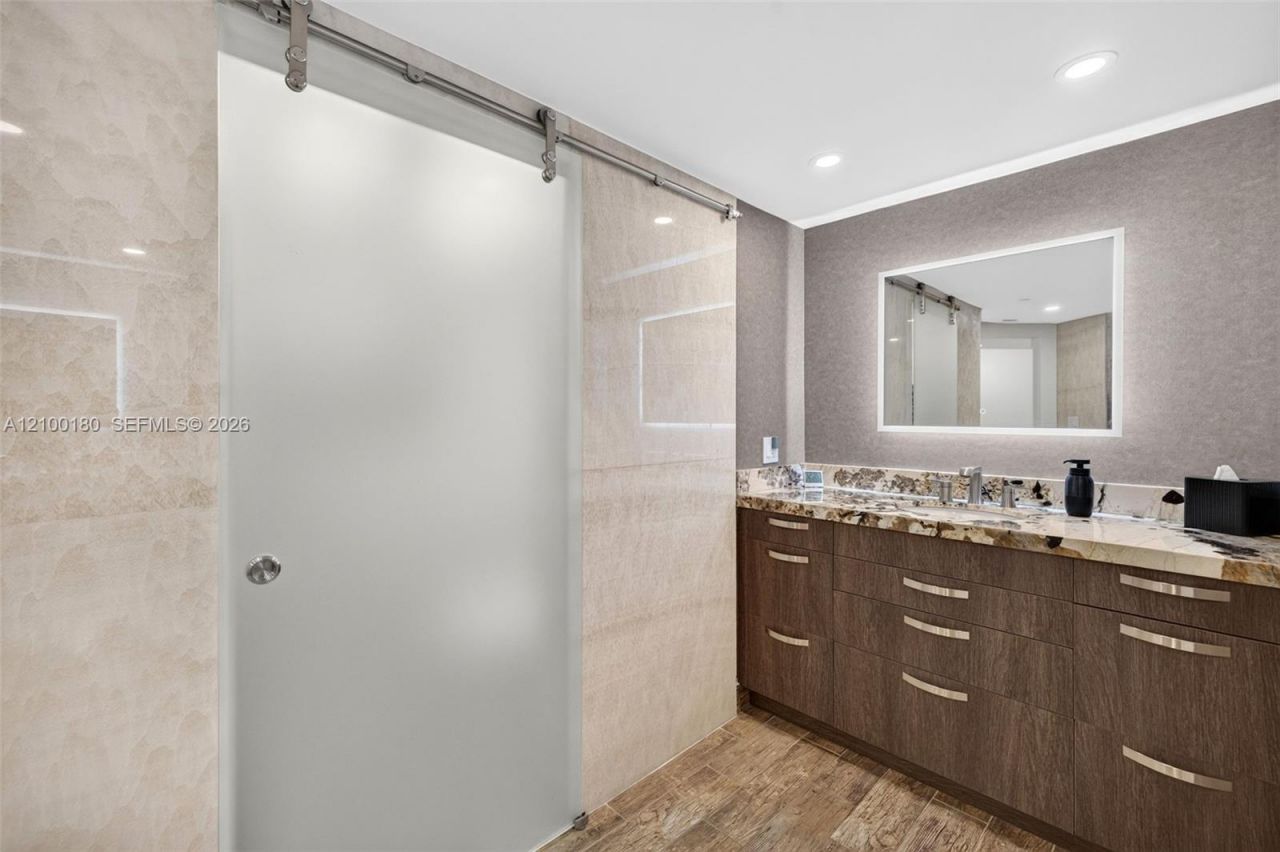 7000 Island Blvd , Unit 2409-2410, Aventura, FL 33160 Photo