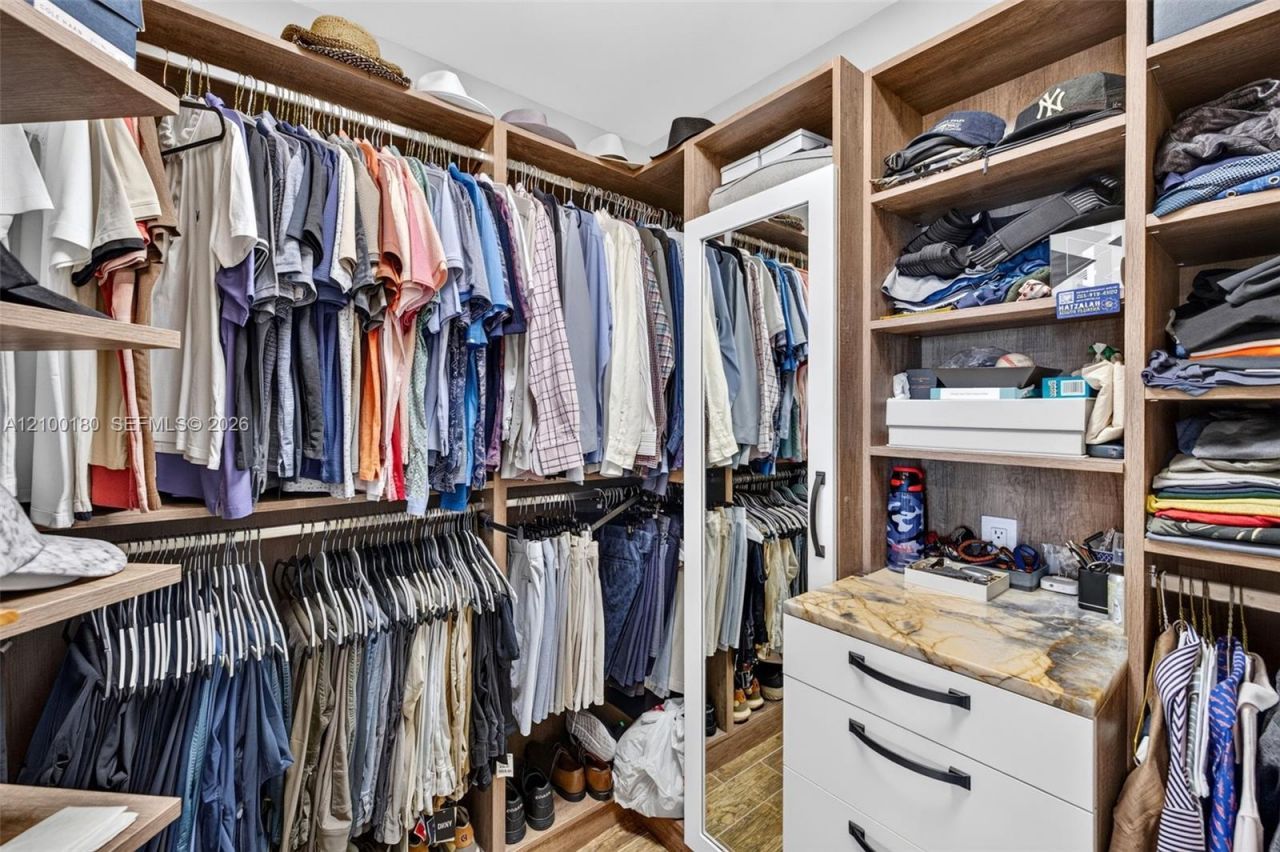 7000 Island Blvd , Unit 2409-2410, Aventura, FL 33160 Photo