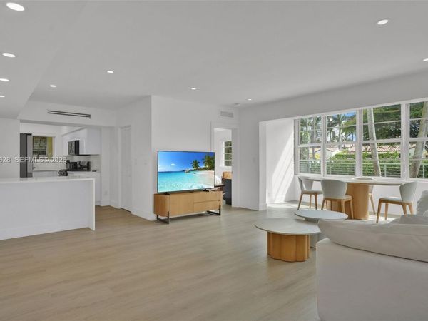 4800 Pine Tree Dr , Unit 101, Miami Beach, FL 33140