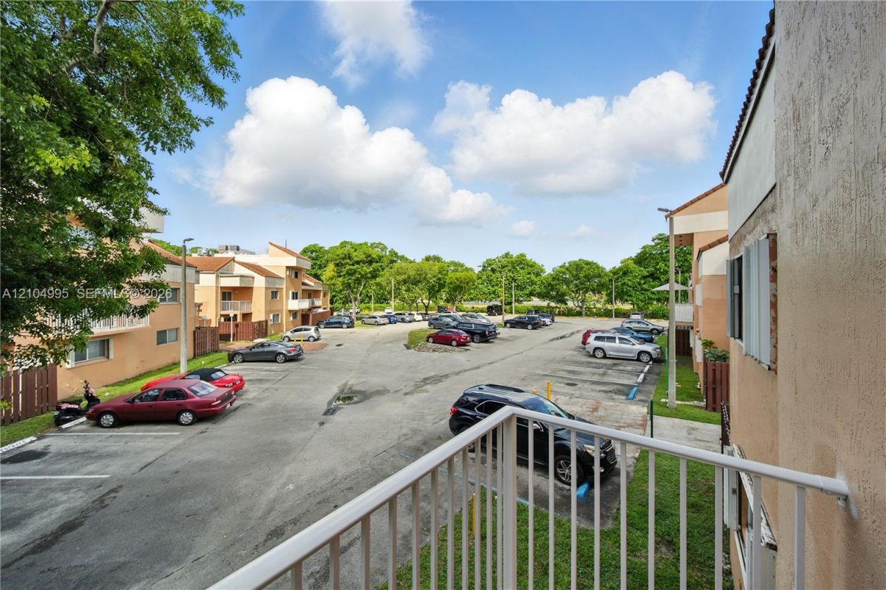 14907 SW 80th St , Unit 207, Miami, FL 33193 Photo