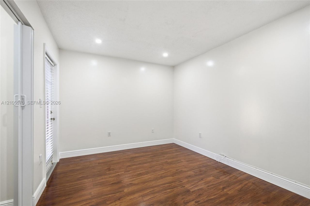 8735 SW 158th Path, Miami, FL 33193 Photo