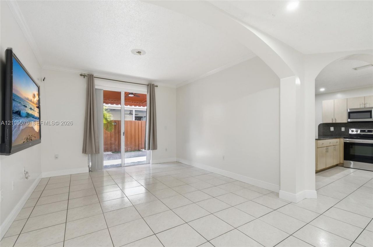 8735 SW 158th Path, Miami, FL 33193 Photo