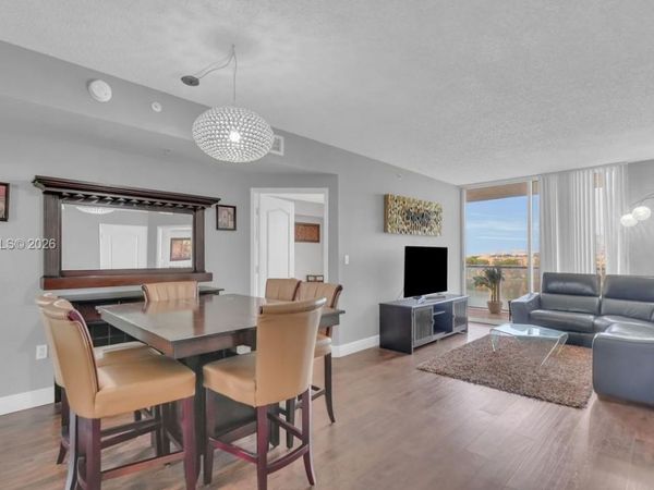 5077 NW 7th St , Unit 503, Miami, FL 33126