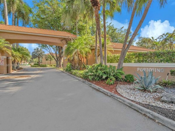 11211 Lakeview Dr , Unit 53-O, Coral Springs, FL 33071