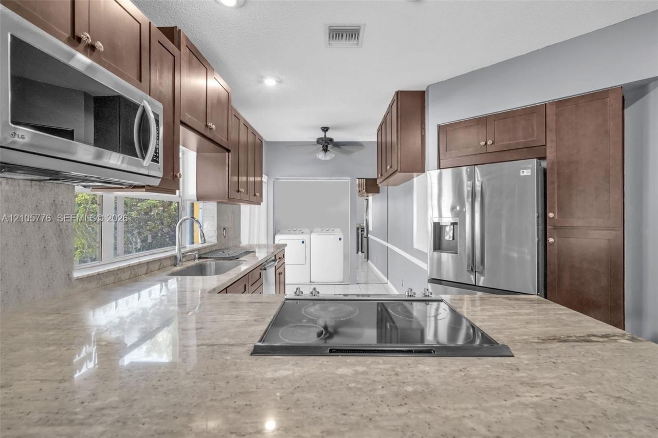 11211 Lakeview Dr , Unit 53-O, Coral Springs, FL 33071 Photo