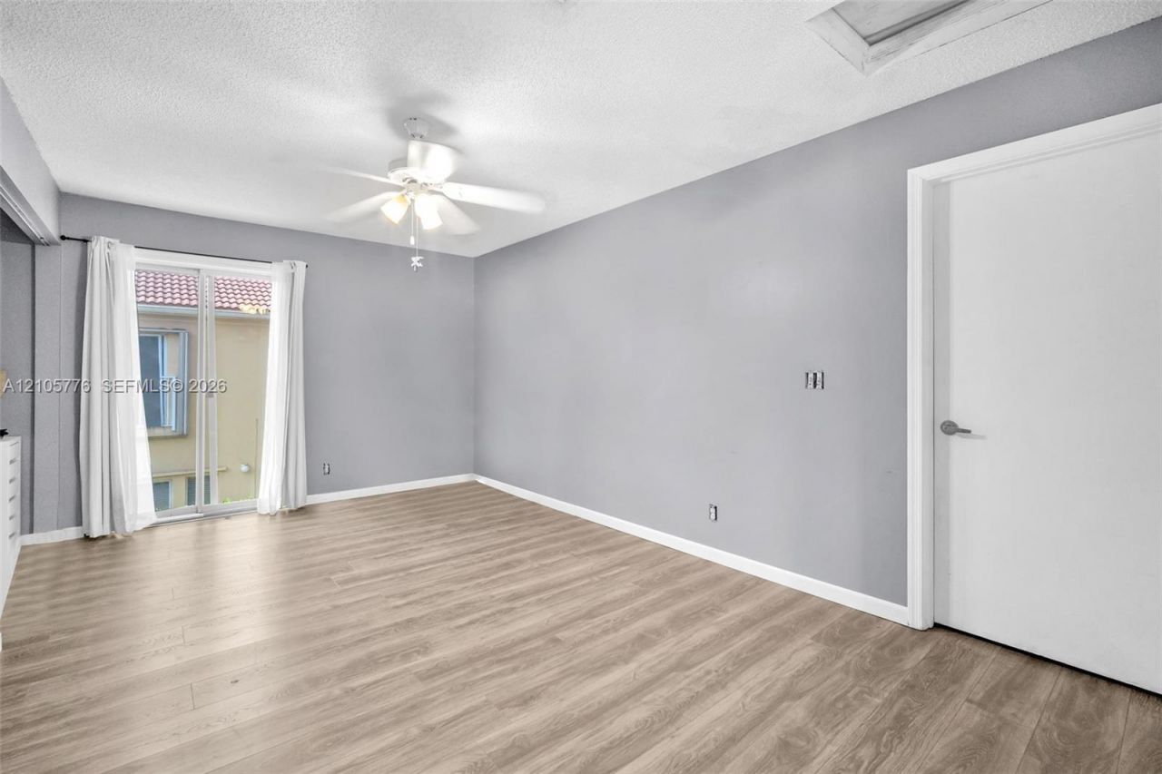 11211 Lakeview Dr , Unit 53-O, Coral Springs, FL 33071 Photo