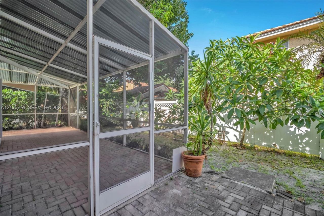 11211 Lakeview Dr , Unit 53-O, Coral Springs, FL 33071 Photo