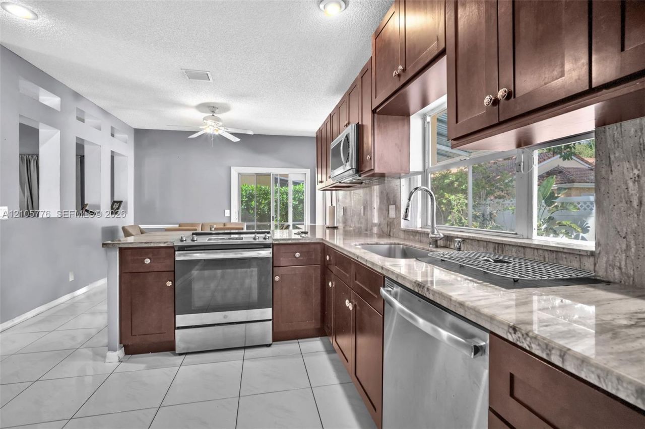 11211 Lakeview Dr , Unit 53-O, Coral Springs, FL 33071 Photo