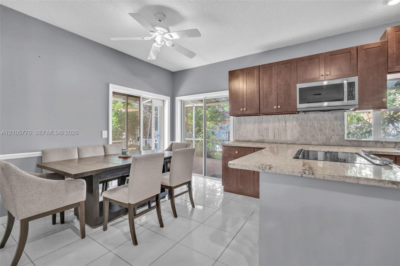 11211 Lakeview Dr , Unit 53-O, Coral Springs, FL 33071 Photo