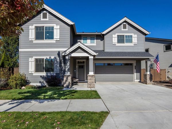 4395 SW 36th Street, Redmond, OR 97756