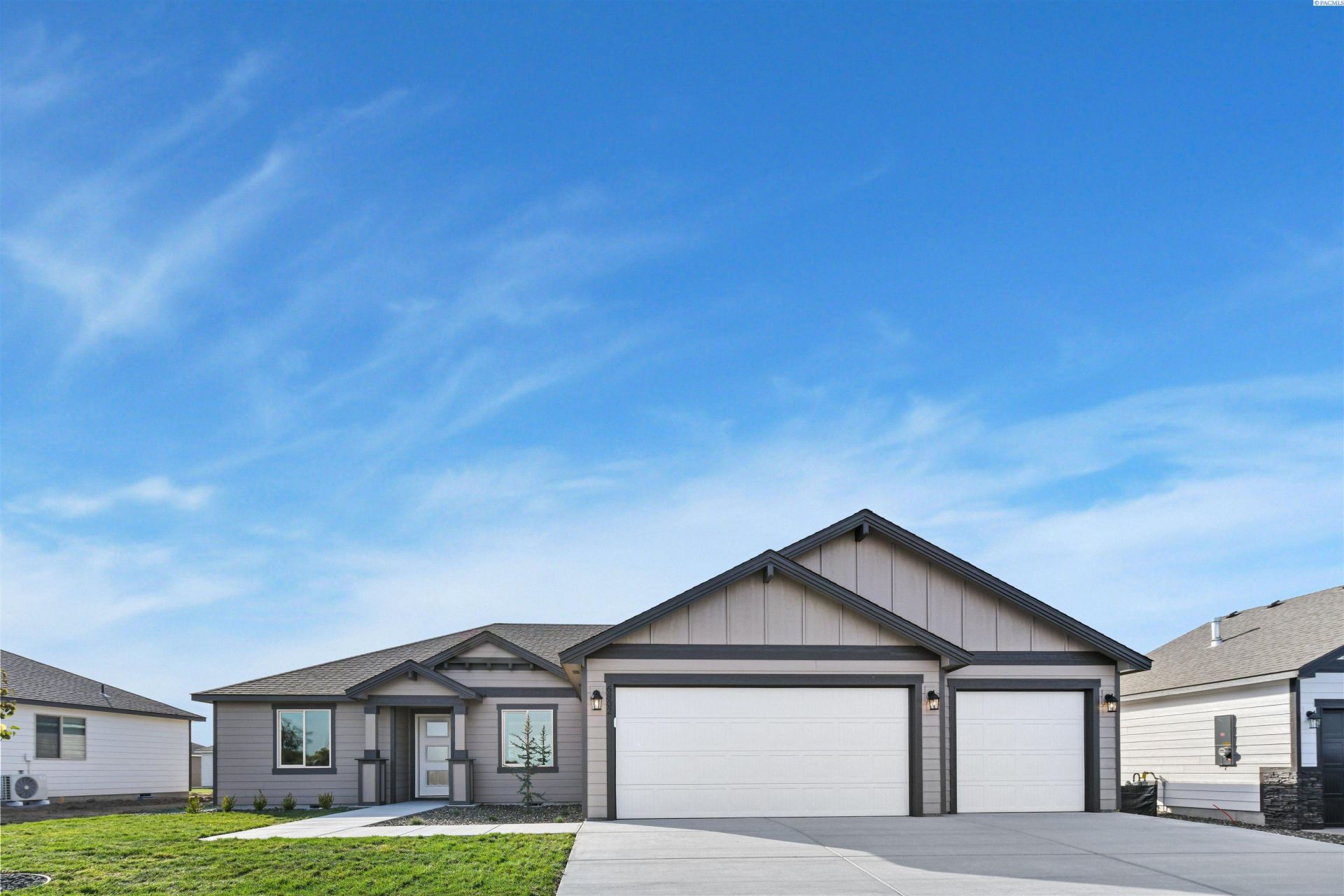 6802 Road 104 primary photo
