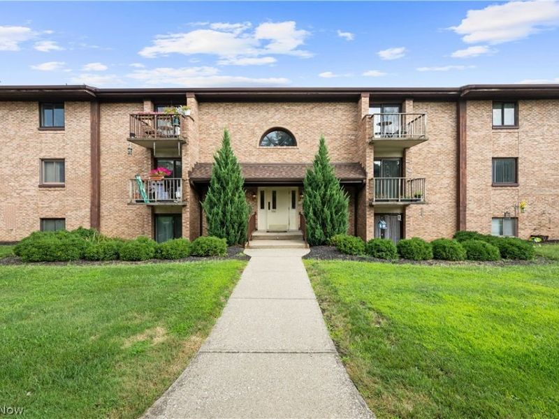 550 Tollis Parkway, Unit 307, Broadview Heights, OH 44147 Photo 1