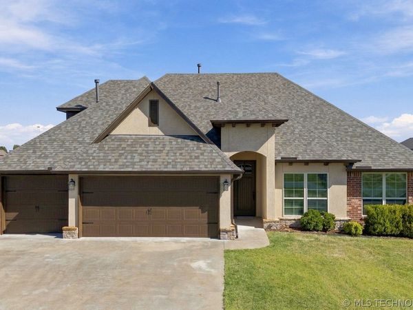 14363 N Sandstone Avenue, Skiatook, OK 74070