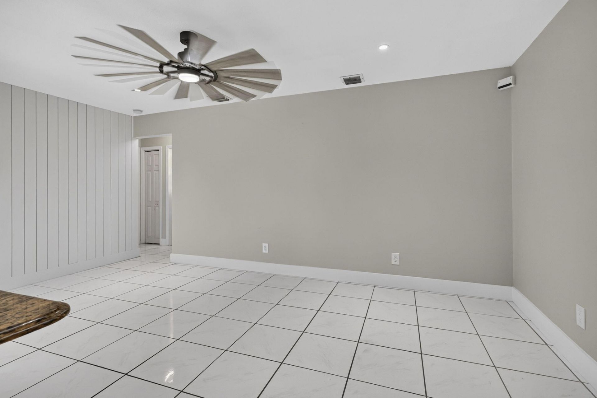 2523 Doral Way, Riviera Beach, FL 33407 Photo