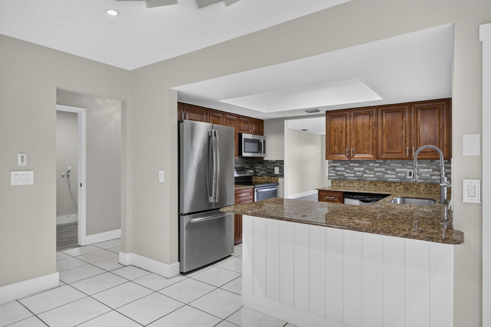 2523 Doral Way, Riviera Beach, FL 33407 Photo