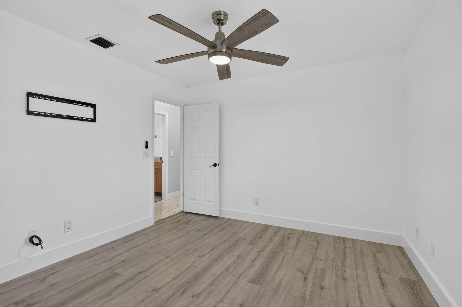 2523 Doral Way, Riviera Beach, FL 33407 Photo