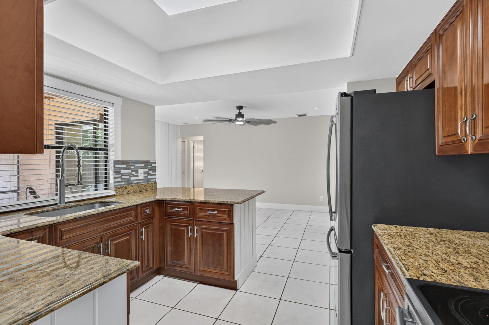 2523 Doral Way, Riviera Beach, FL 33407 Photo