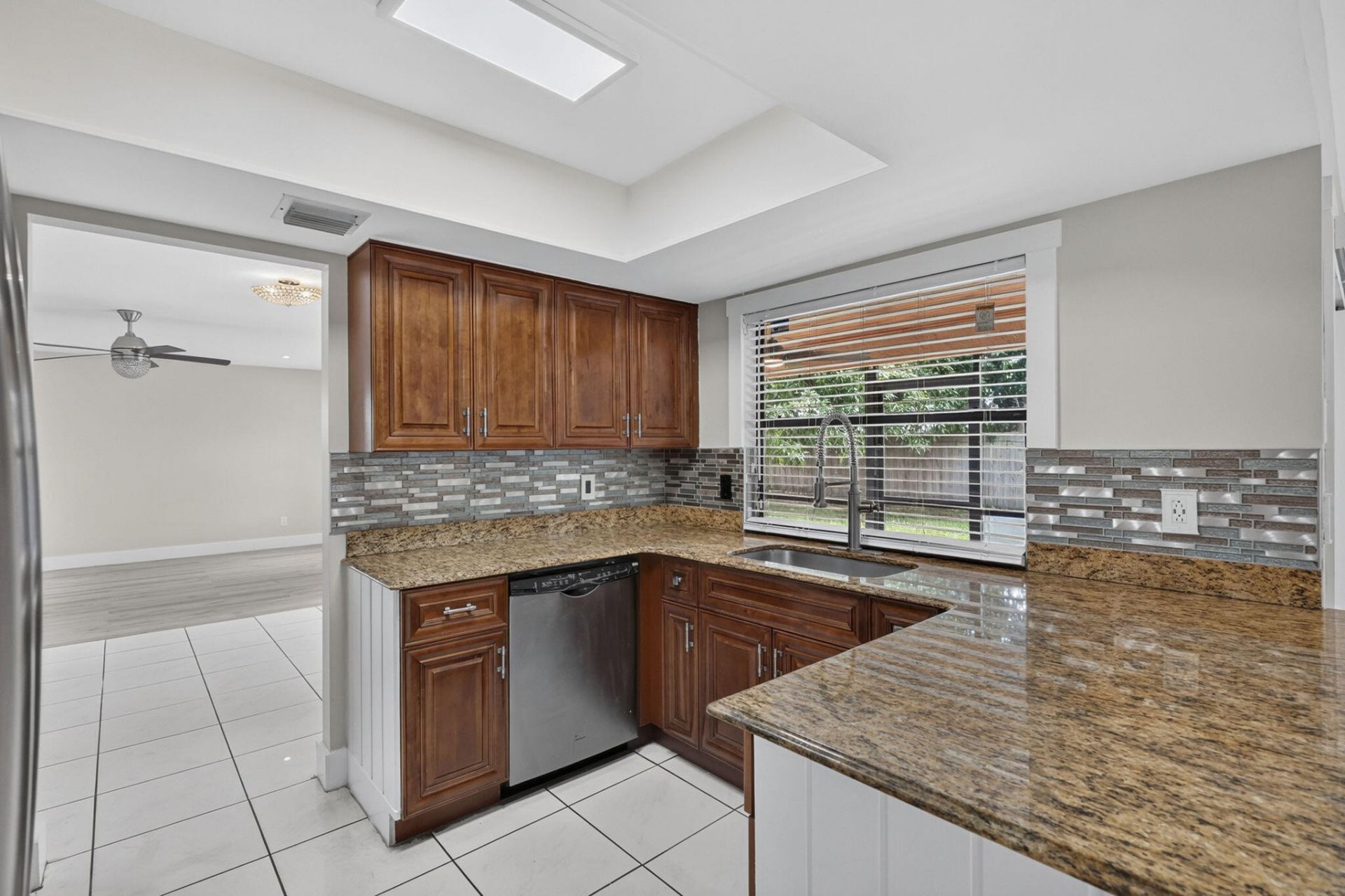 2523 Doral Way, Riviera Beach, FL 33407 Photo