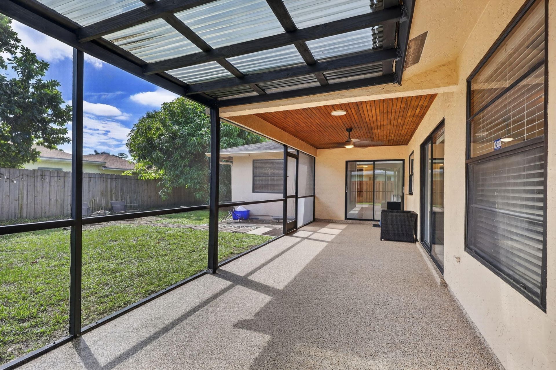 2523 Doral Way, Riviera Beach, FL 33407 Photo