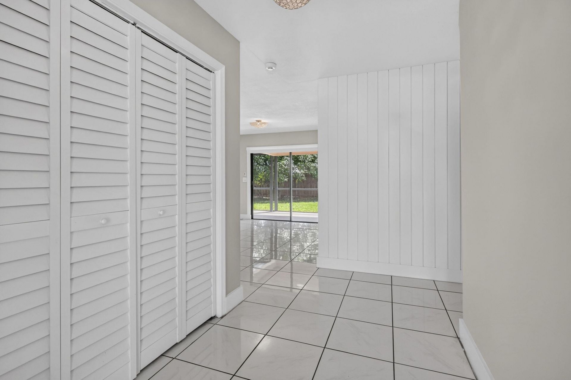 2523 Doral Way, Riviera Beach, FL 33407 Photo