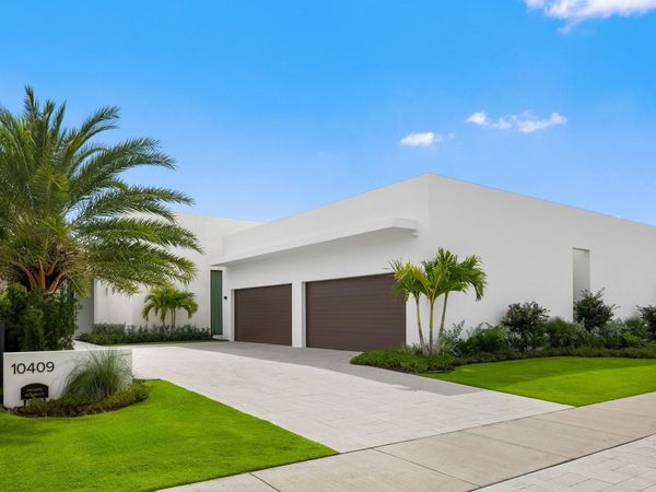 10409 BERNINA Drive, Palm Beach Gardens, FL 33412