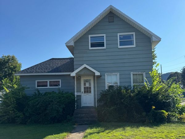 429 W Mark Street, Winona, MN 55987