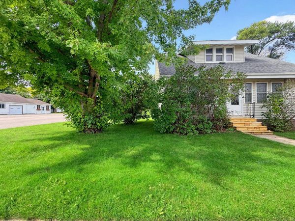 611 6th Street , Gaylord, MN 55334
