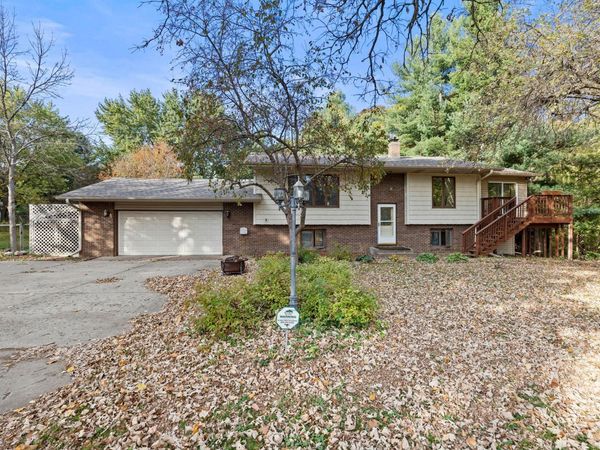 2021 352nd Avenue NE, Cambridge, MN 55008