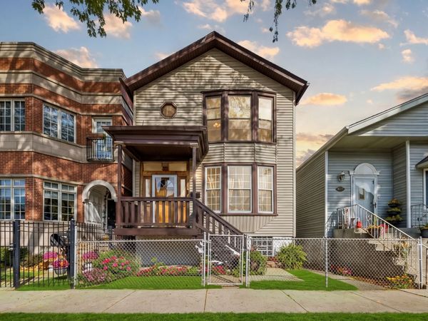628 W 43rd Place , Chicago, IL 60609
