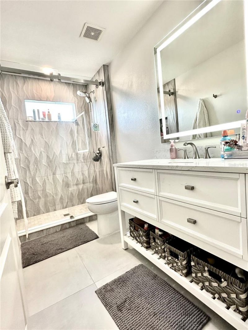 5923 53rd Lane E, Bradenton, FL 34203 Photo