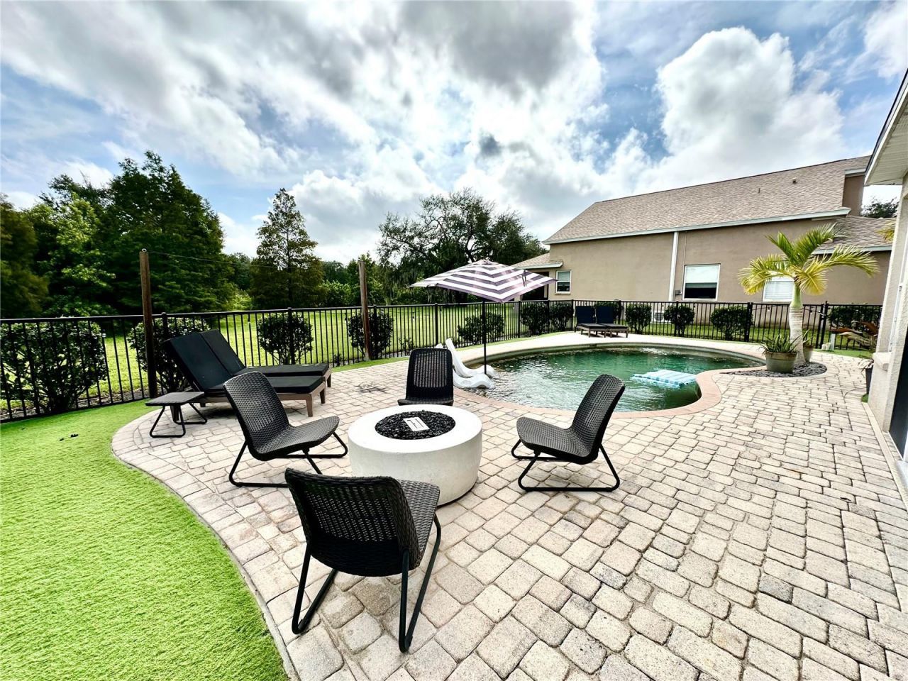 5923 53rd Lane E, Bradenton, FL 34203 Photo