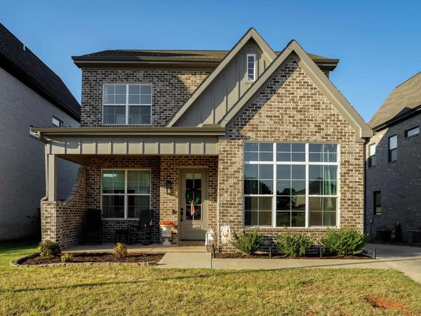 203 Fame Ave, Tuscumbia, AL 35674