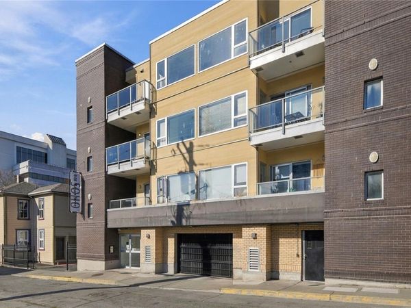 848 Mason St, Unit #401, Victoria, BC V8W 0A2