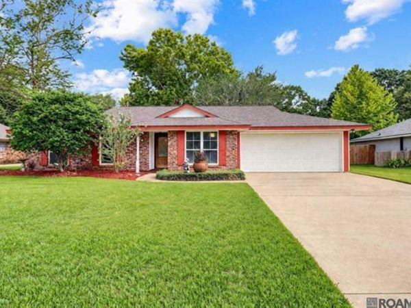 26137 Vincent Dr, Denham Springs, LA 70726