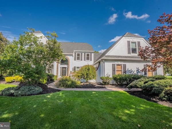 7 BUNTING COURT, CRANBURY, NJ 08512
