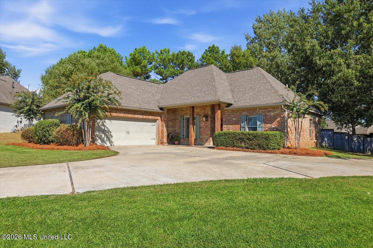 208 Herrington Cove, Madison, MS 39110 Main Photo