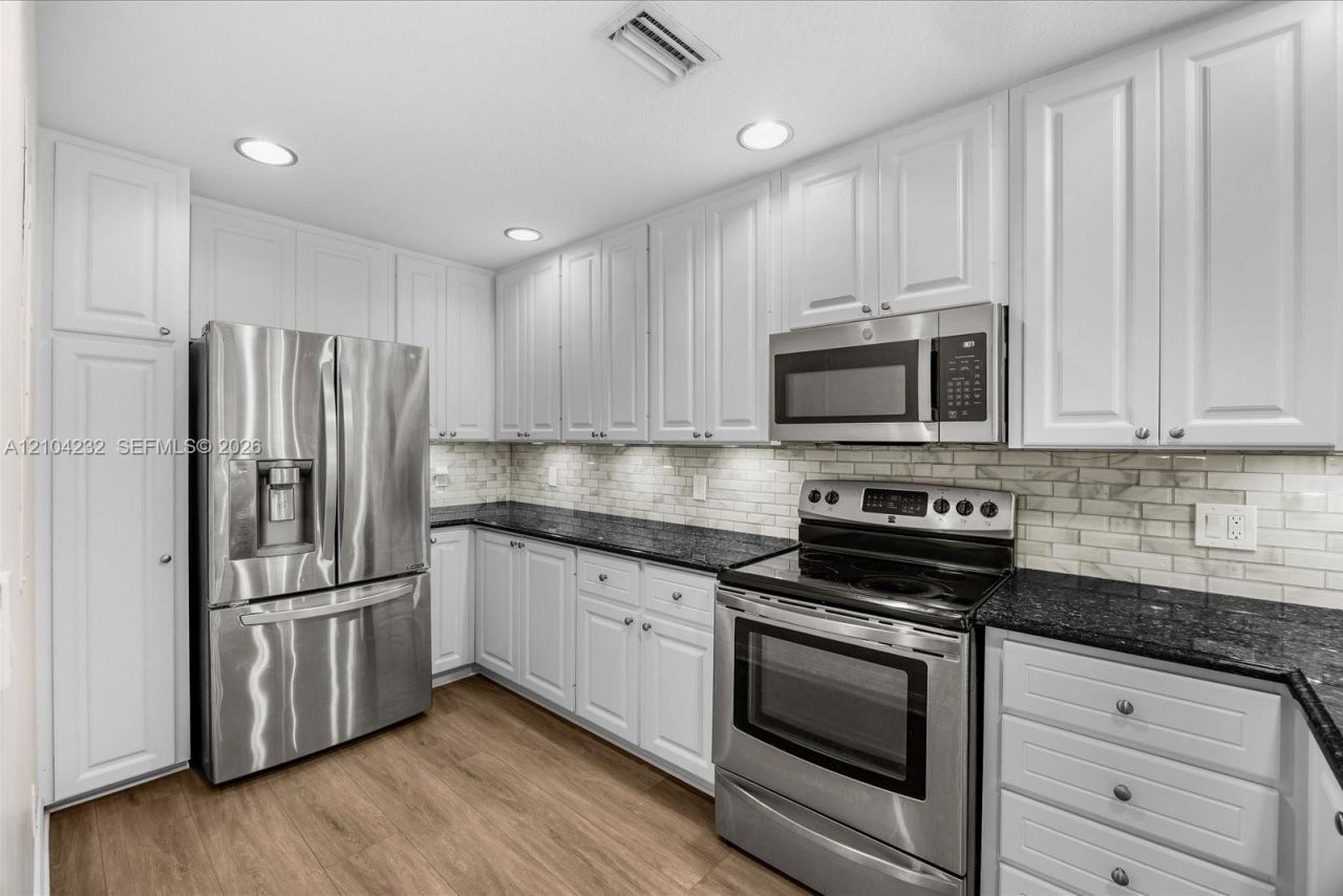 141 Rivinia Dr , Jupiter, FL 33458 Photo
