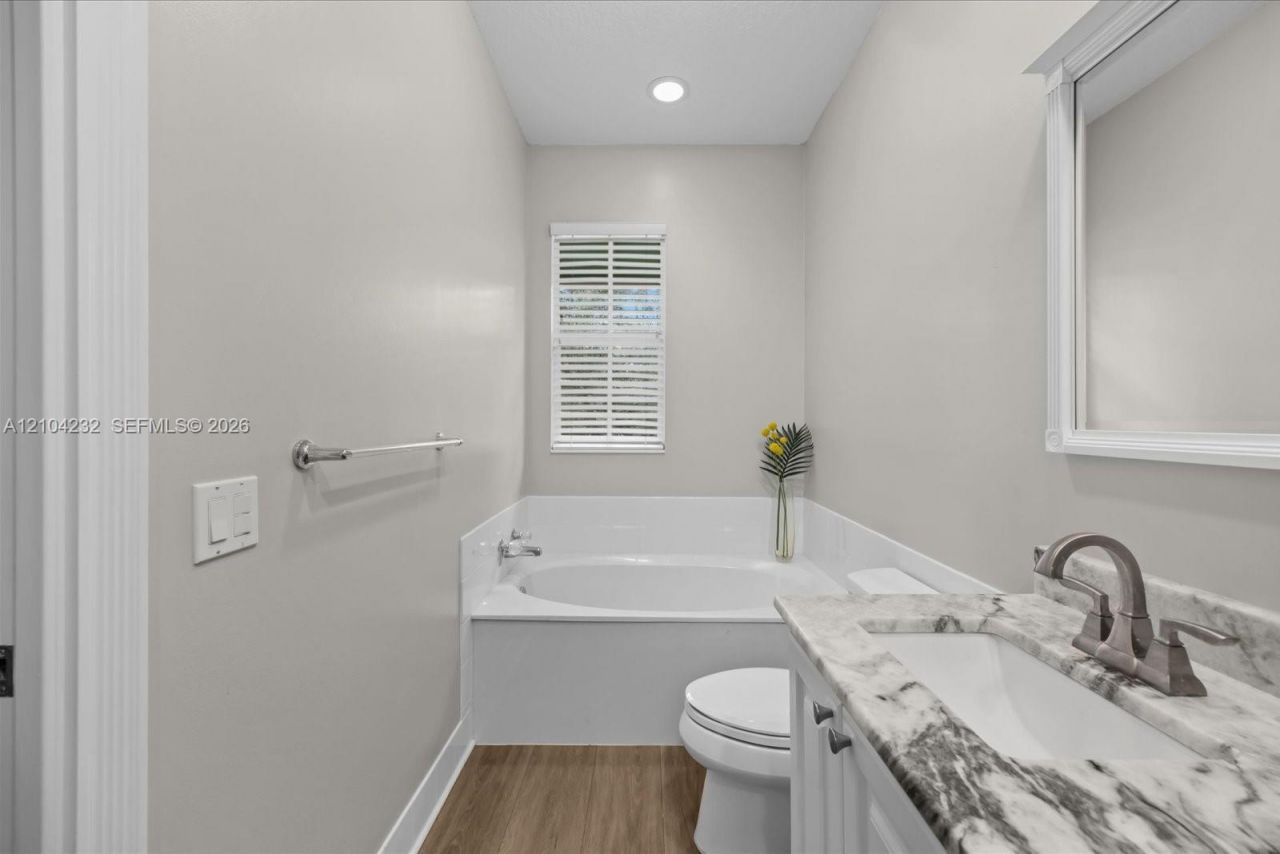 141 Rivinia Dr , Jupiter, FL 33458 Photo