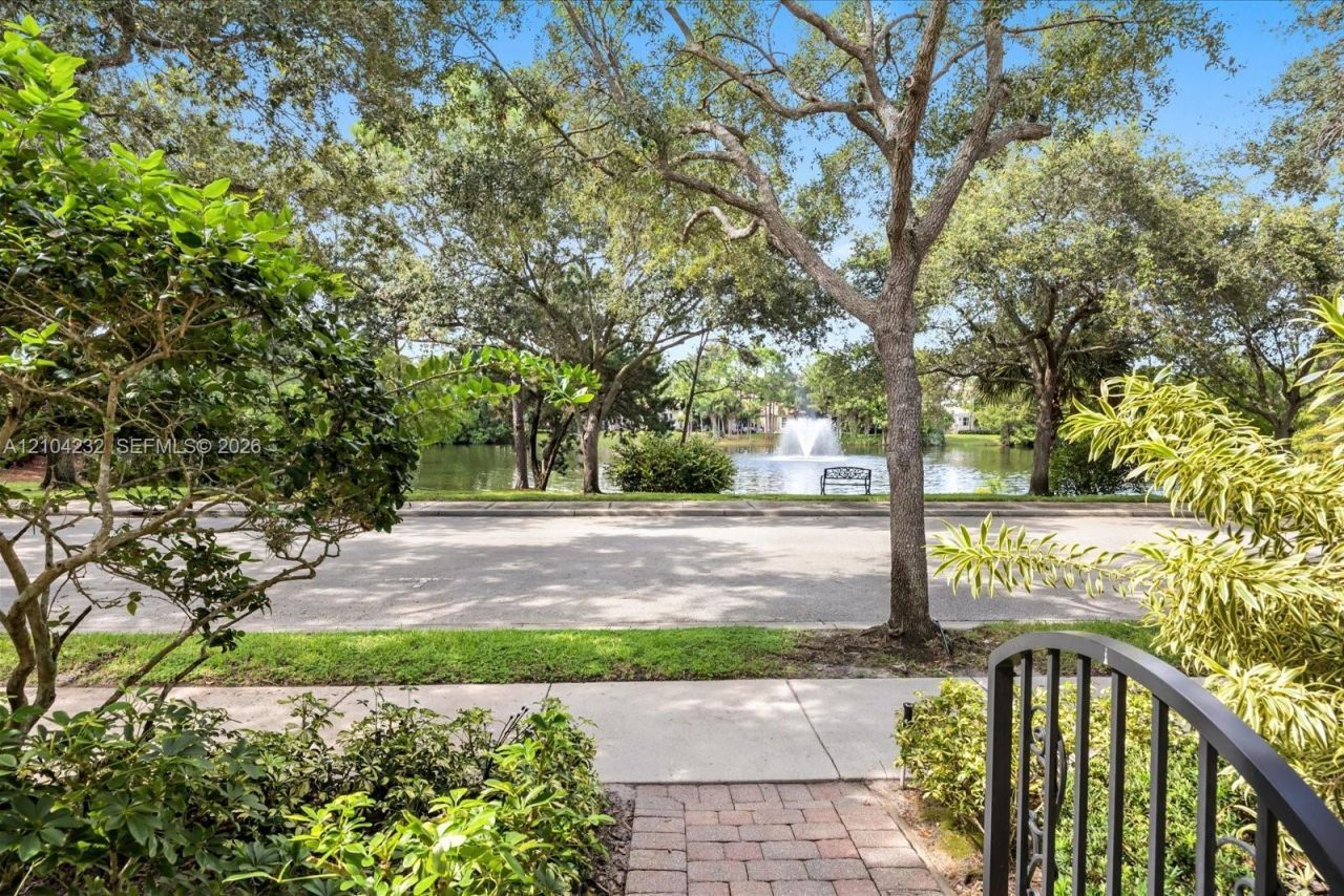 141 Rivinia Dr , Jupiter, FL 33458 Photo