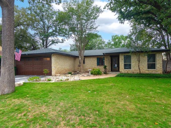 1810 Hermitage DR, Round Rock, TX 78681