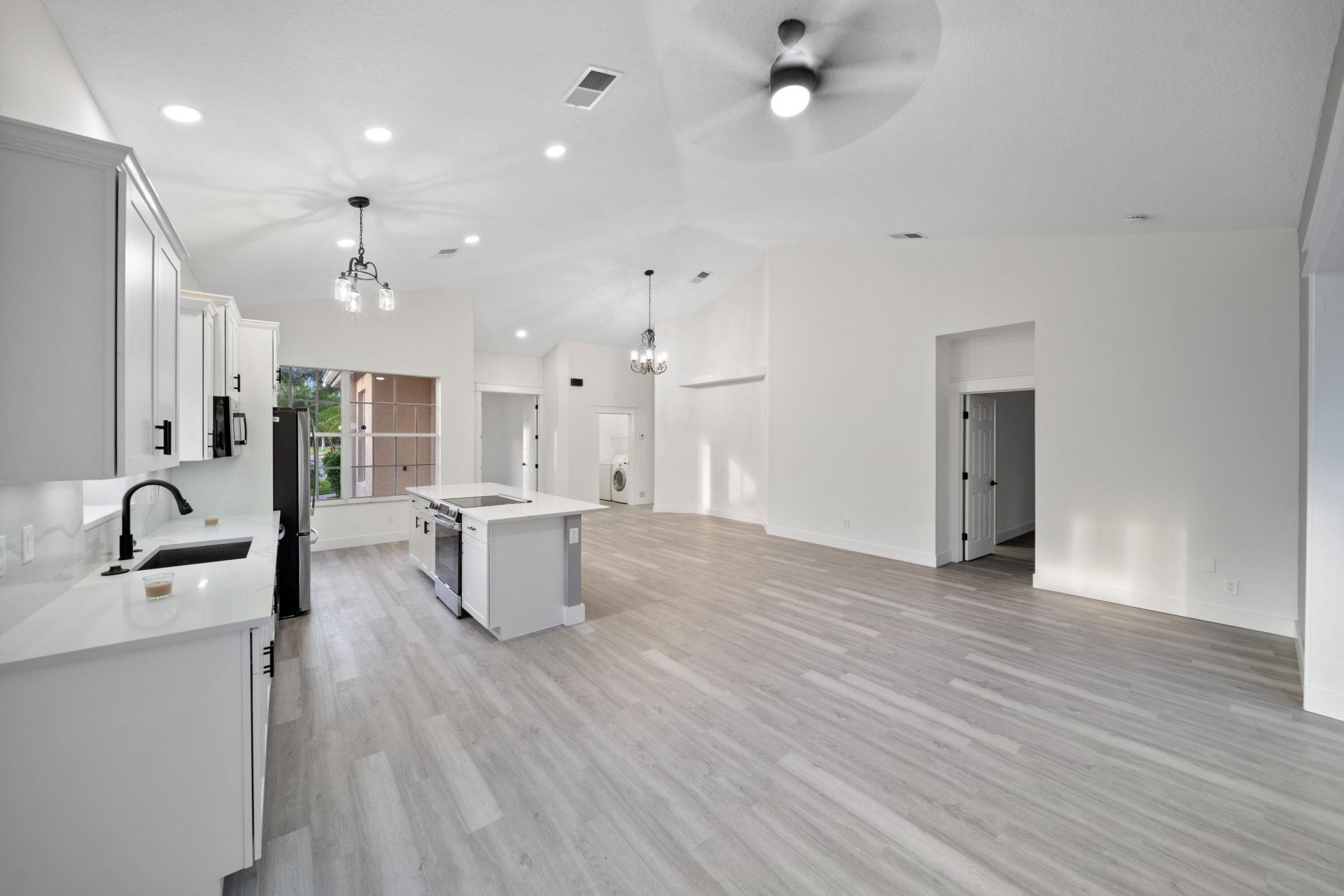 576 SW Saint Kitts Cove, Port Saint Lucie, FL 34986 Photo