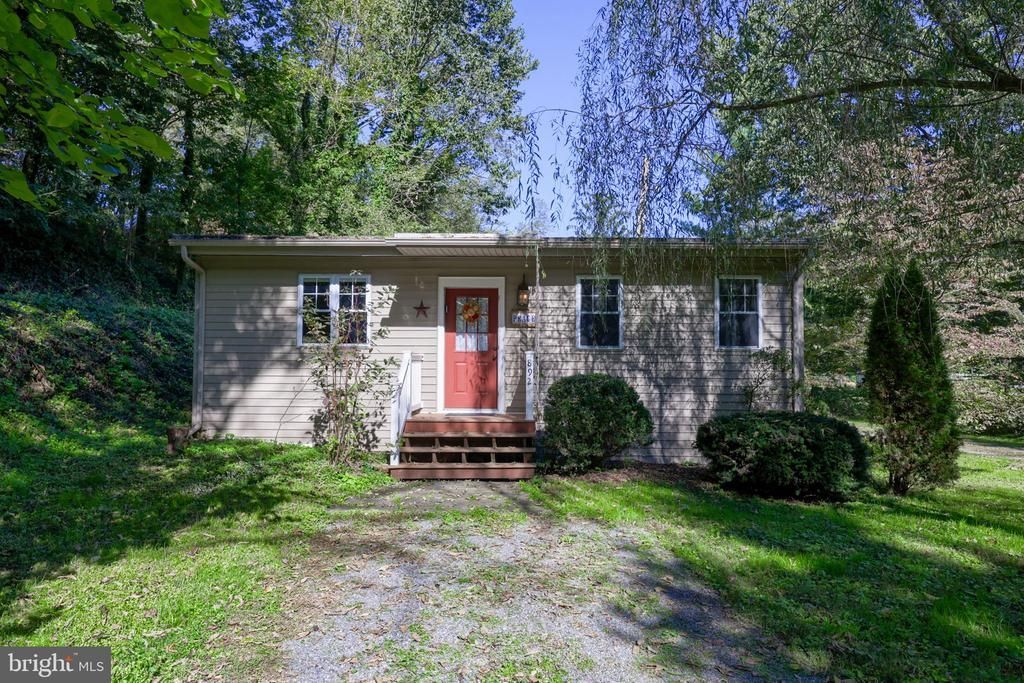 892 DRAGER ROAD , COLUMBIA, PA 17512