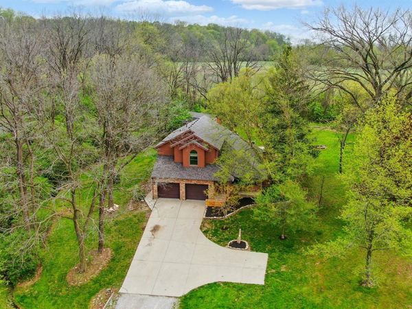 81 Country Road, Urbana, OH 43078