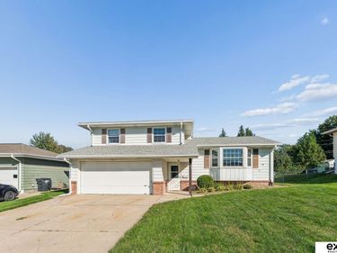 5429 S 94th Street, Omaha, NE 68127