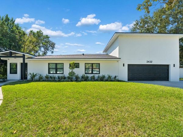 2432 INDIAN AVENUE , BELLEAIR BLUFFS, FL 33770