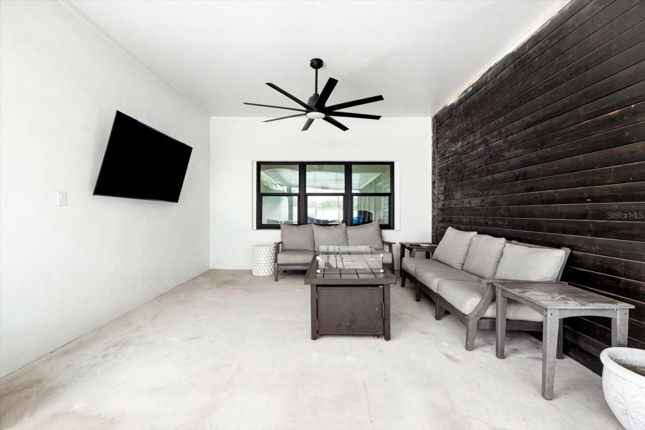 2432 Indian Avenue, Belleair Bluffs, FL 33770 Photo