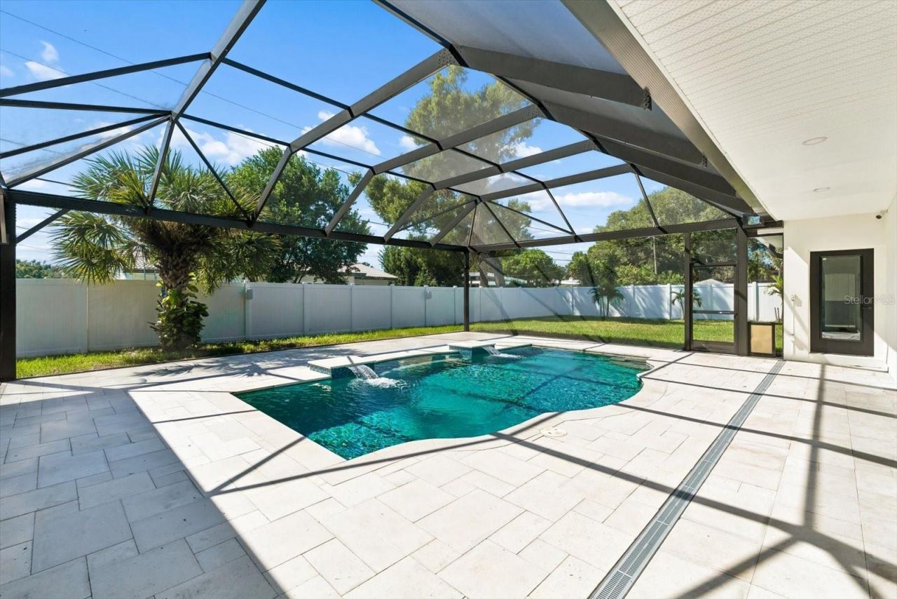 2432 Indian Avenue, Belleair Bluffs, FL 33770 Photo