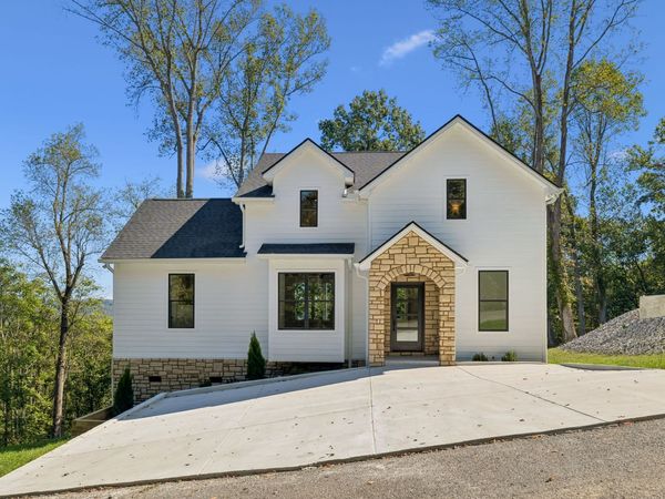 550 Davidson Rd , Smithville, TN 37166